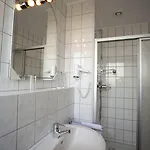 Otel Haus Hubertus 3*