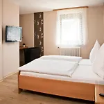 Haus Hubertus 3*