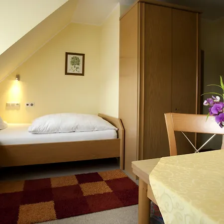 Haus Hubertus Otel Winterspelt