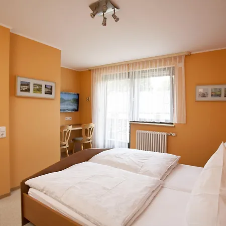 Haus Hubertus Hotel Winterspelt