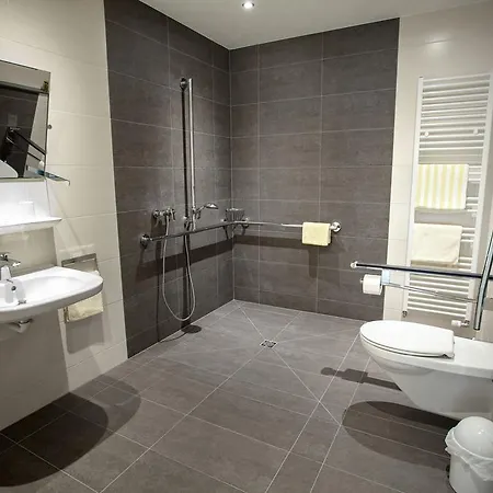 Hotell Haus Hubertus 3*
