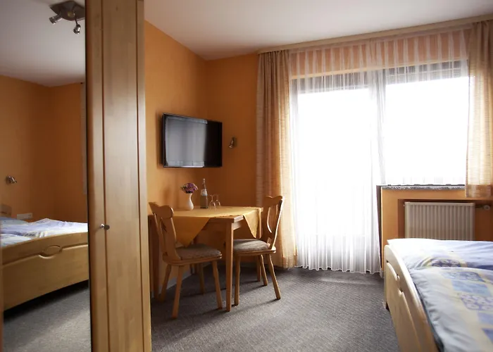 فندق Haus Hubertus 3*